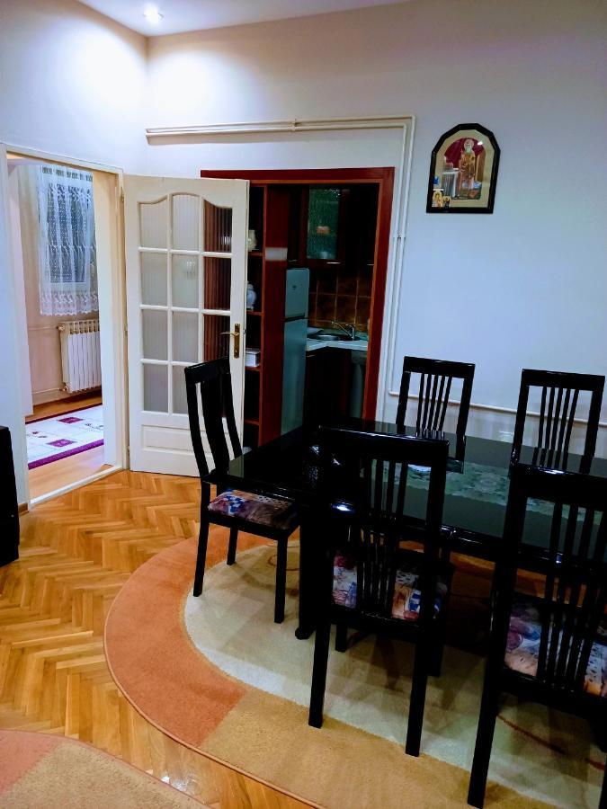 Stan Na Dan J & M Apartment Vrsac Luaran gambar